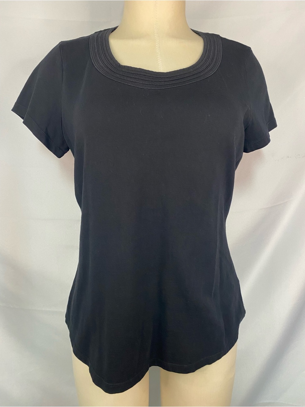Coldwater Creek Classic Black Short-Sleeve Women's Top Medium